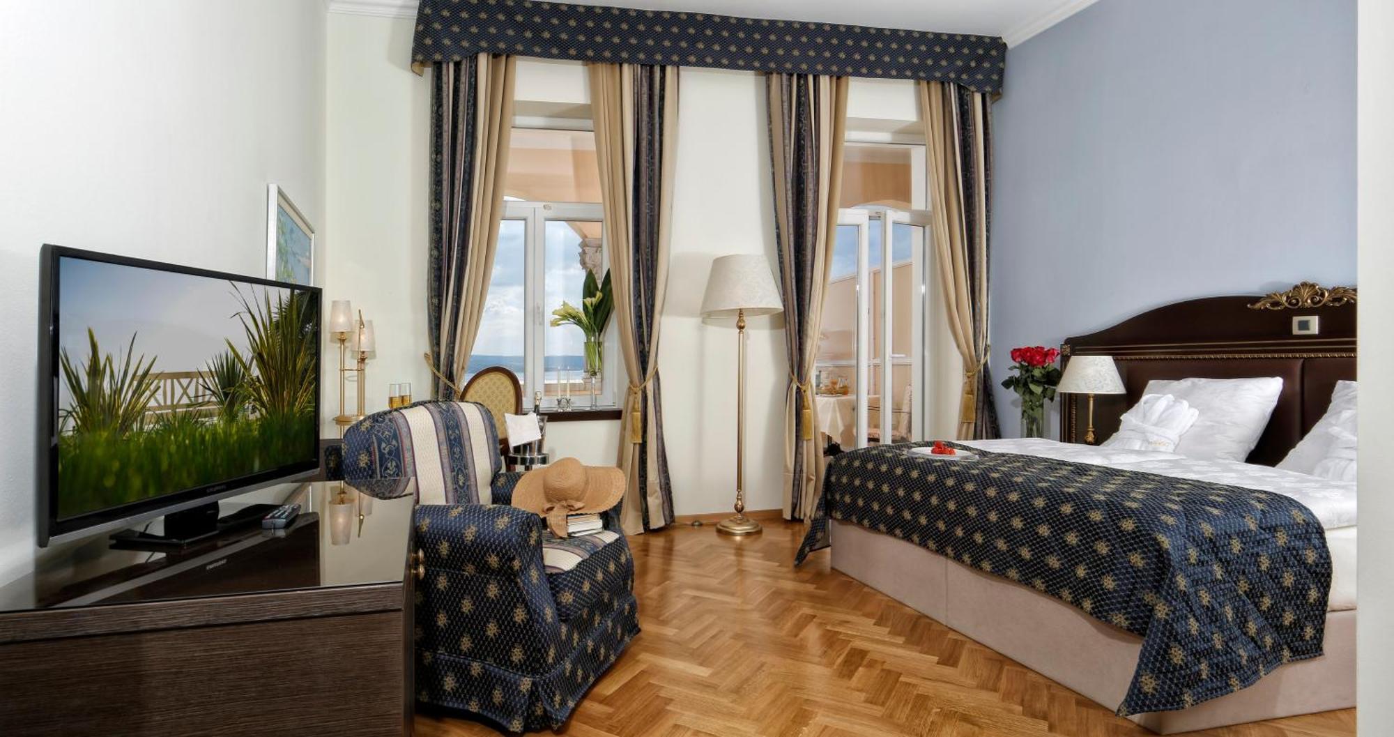 Superior Double Room Balcony Sea View